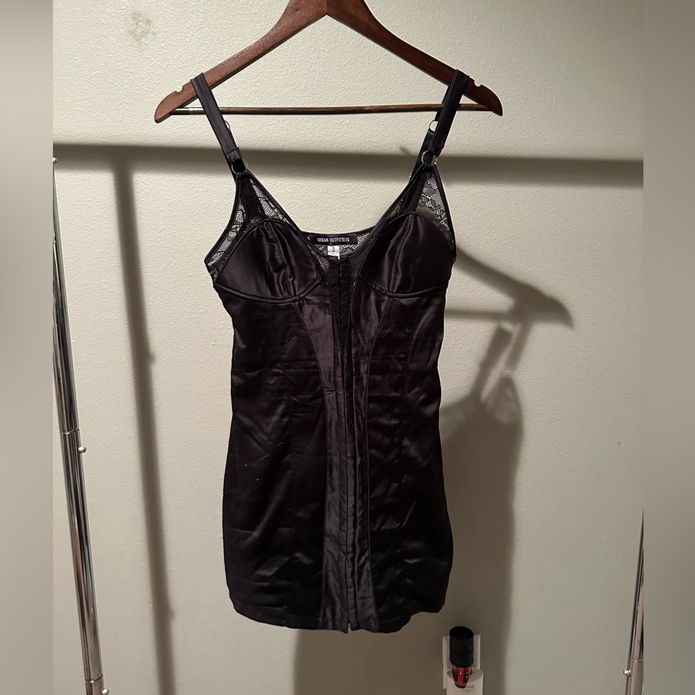 Urban outfitters body con silky dress